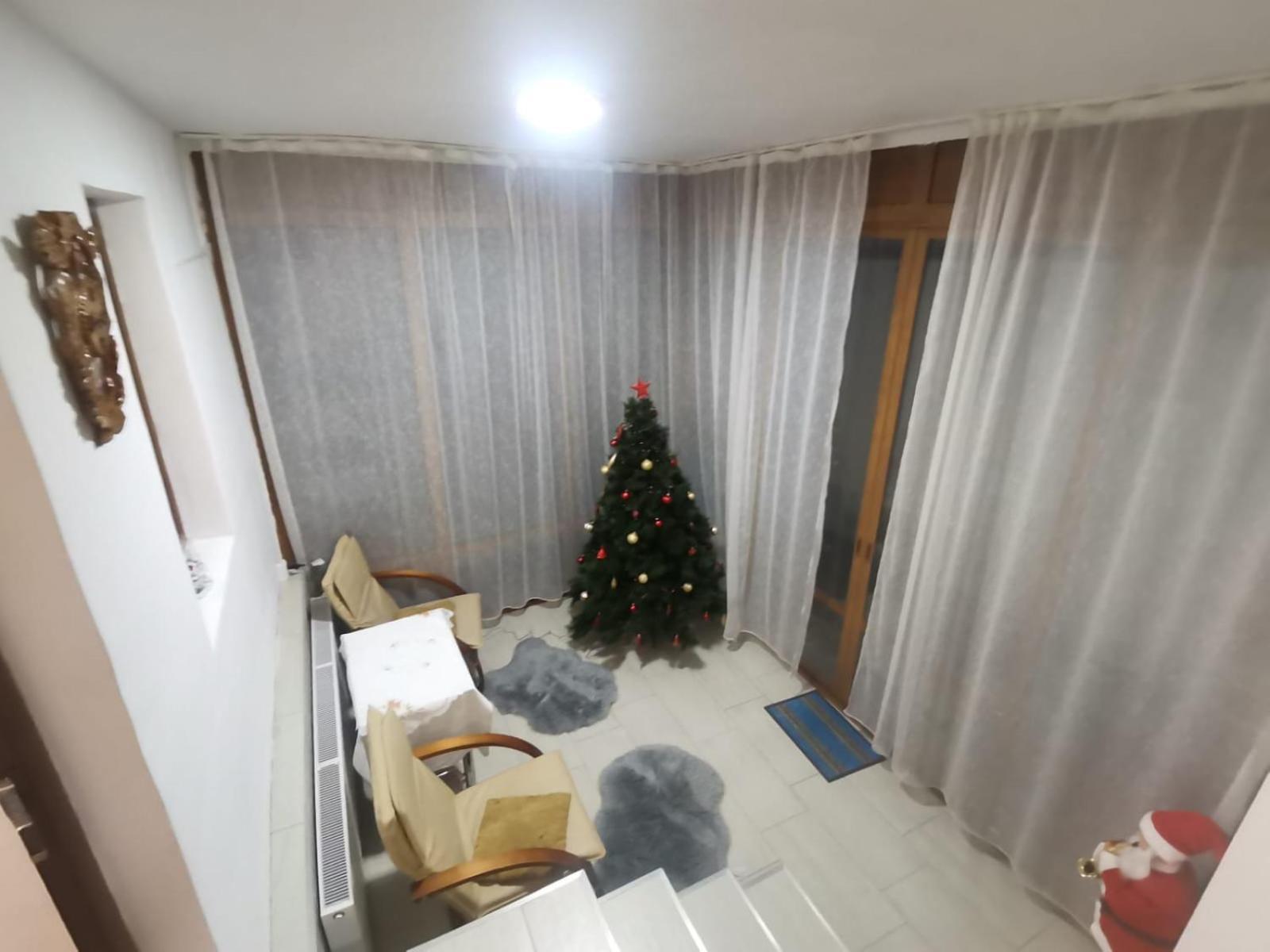 Вилла Casa La Rusu Lupeni  Экстерьер фото