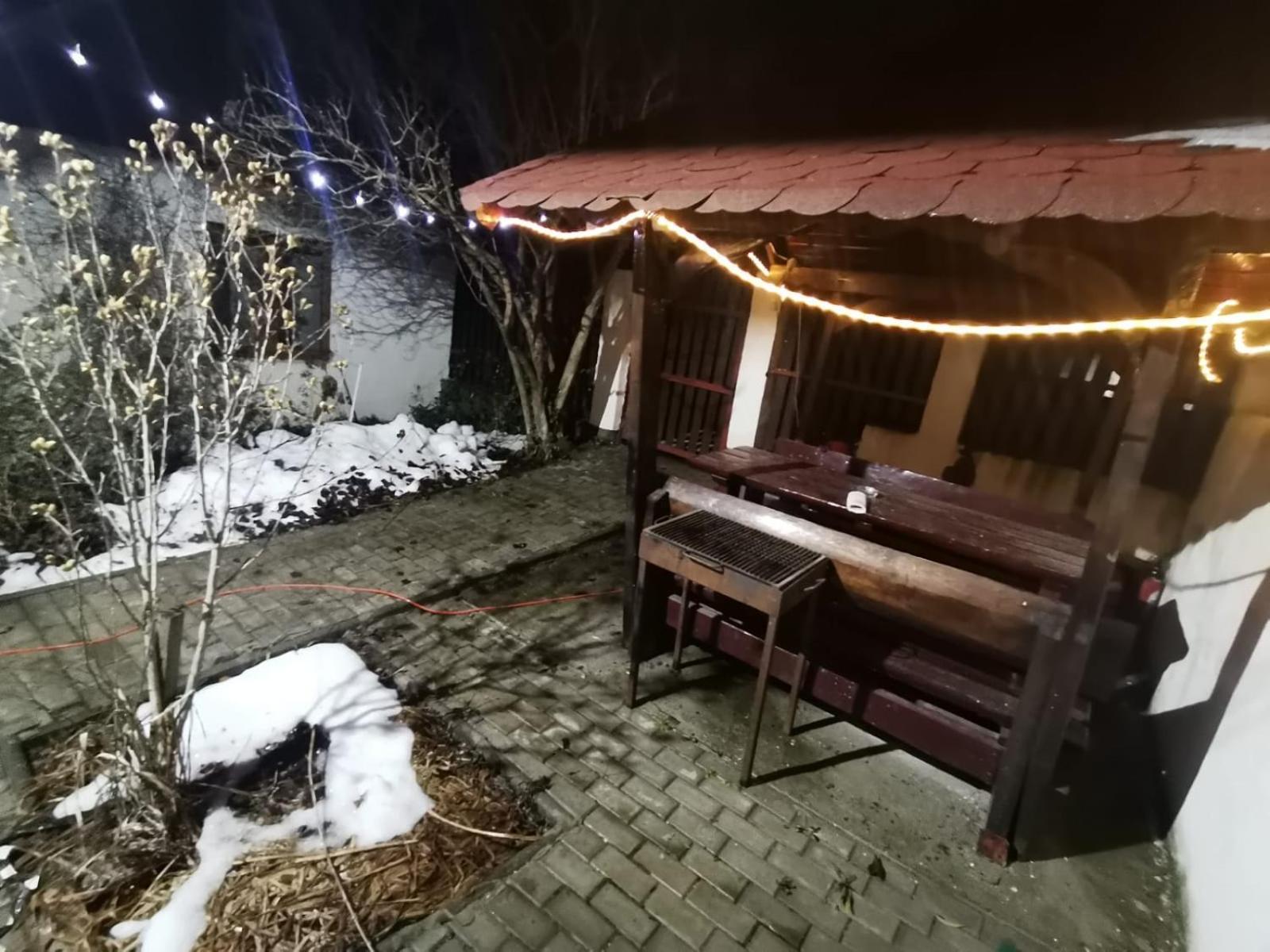 Вилла Casa La Rusu Lupeni  Экстерьер фото